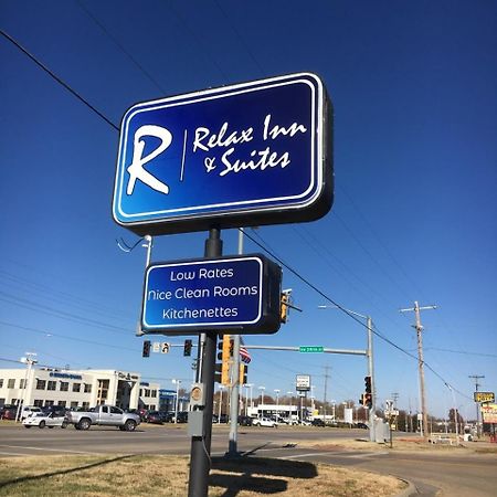 Relax Inn Topeka Exterior photo